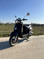 Scooter lowigi a klasse, Fietsen en Brommers, Ophalen, Zo goed als nieuw