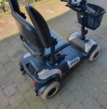  Prachtige scootmobiel
MET NIEUWE ACCU'S!!
 venus 4. demonta beschikbaar voor biedingen