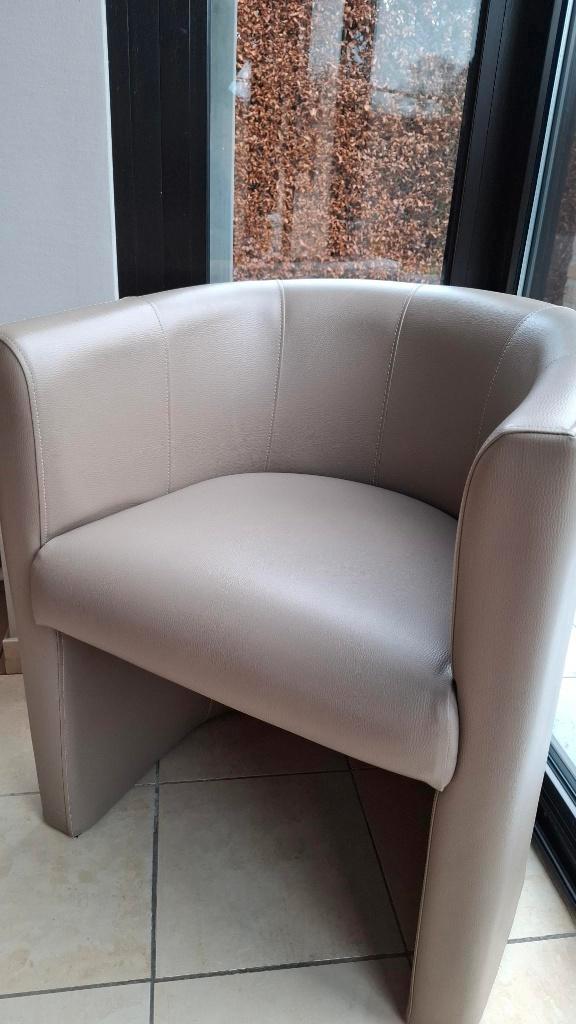 3 beige fauteuils, Huis en Inrichting, Fauteuils, Zo goed als nieuw, Leer, 50 tot 75 cm, Minder dan 75 cm, Ophalen