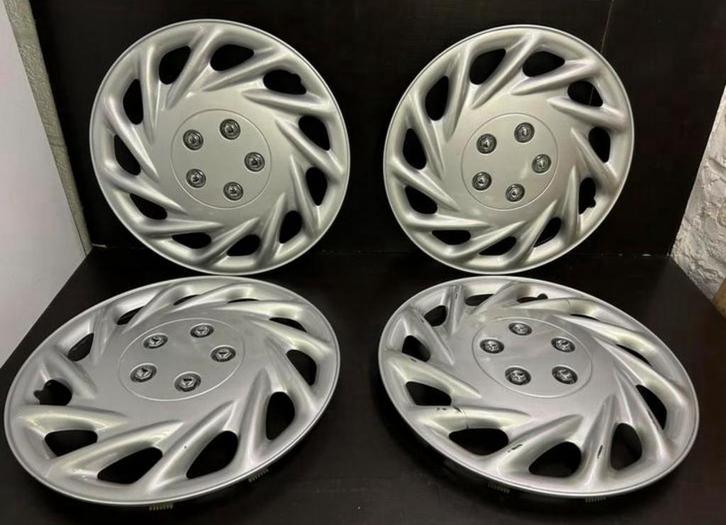 4 universele 17" wieldoppen tegen onklopbare prijzen 20€/4, Auto diversen, Wieldoppen, Zo goed als nieuw, Ophalen of Verzenden
