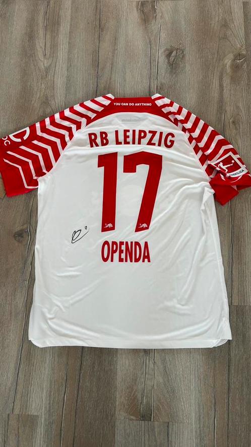 Gesigneerd shirt Loïs Openda (RB Leipzig) t.v.v. zieke Mila, Collections, Articles de Sport & Football, Neuf, Maillot, Enlèvement ou Envoi