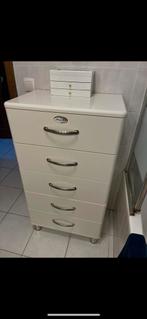 Wit dressoir met 5 laden, Huis en Inrichting, Kasten | Ladekasten, Ophalen, Zo goed als nieuw