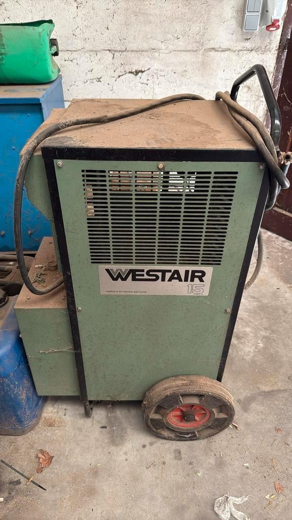 Westair 15 industriële ontvochtiger, Elektronische apparatuur, Luchtbehandelingsapparatuur, Ophalen