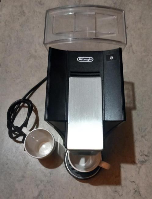DeLonghi-theemaker en 2 mooie kopjes ️., Elektronische apparatuur, Waterkokers, Zo goed als nieuw, Minder dan 1 liter, Ophalen