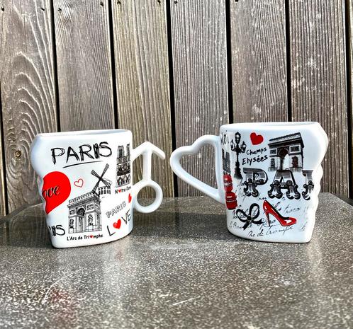 Set van 2 tassen in thema Parijs - love, romantisch, Huis en Inrichting, Woonaccessoires | Wanddecoraties, Nieuw, Ophalen of Verzenden