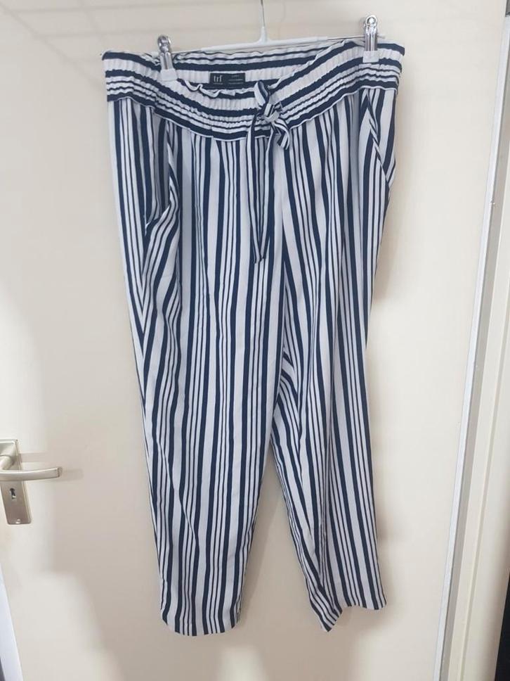 ZARA broek • maat L • nieuw, Kleding | Dames, Broeken en Pantalons, Zo goed als nieuw, Maat 42/44 (L), Overige kleuren, Lang, Ophalen of Verzenden