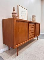 lowboard Dyrlund, Teck, Mid century, 150 à 200 cm, Utilisé