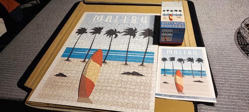 vintage posters malibu 1000stuks nieuwstaat, Hobby en Vrije tijd, Denksport en Puzzels, Zo goed als nieuw, Legpuzzel, 500 t/m 1500 stukjes