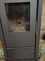 Pelletkachel Vittoria 8kw, 2 stuks 2020 - 2022, Huis en Inrichting, Kachels, Ophalen, Zo goed als nieuw, Vrijstaand, Pelletkachel