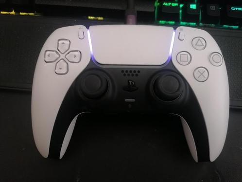 Originele PS5-controller met joystick-effect Hall:Never Drif, Games en Spelcomputers, Games | Sony PlayStation 5, Zo goed als nieuw