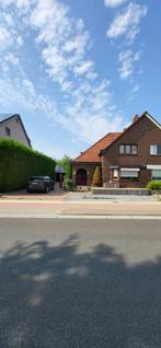 Huis te huur in Lommel met 4slp,living,2xkeukens,tuin,garage, Immo, Huizen te huur, 200 m², Direct bij eigenaar, Hoekwoning, Provincie Limburg