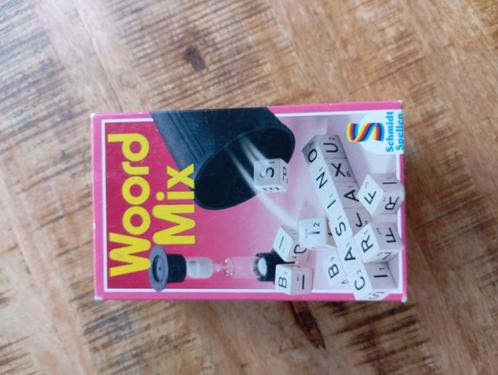 Spelletjes, Hobby en Vrije tijd, Gezelschapsspellen | Bordspellen, Zo goed als nieuw, Drie of vier spelers, Ophalen of Verzenden
