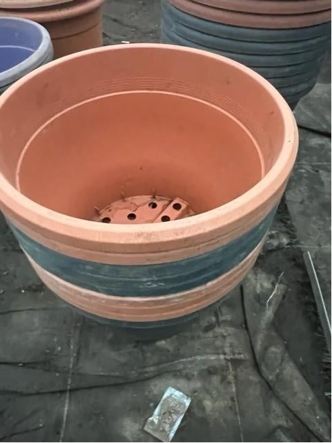 grote bloempotten harde plastiek 29 x 22,5 cm, Tuin en Terras, Bloempotten, Zo goed als nieuw, Kunststof, Binnen, Balkon, Tuin