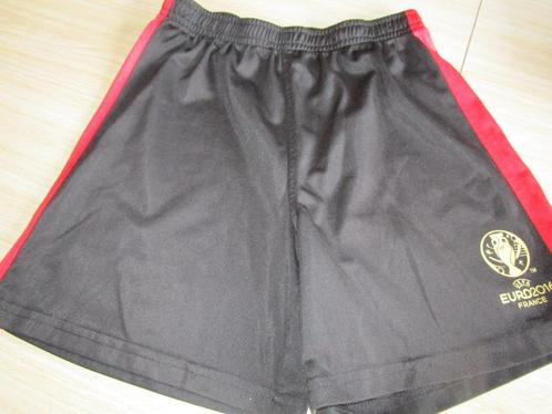 Short Taille 146 / 152, Sport en Fitness, Voetbal, Zo goed als nieuw, Broek, Ophalen of Verzenden