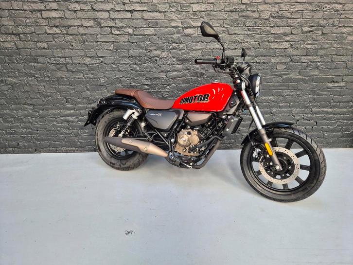 QJ motor SRV 125 – compacte cruiser met karakter, Motoren, Motoren | Overige merken, Bedrijf, Chopper, 11 kW of minder, 1 cilinder