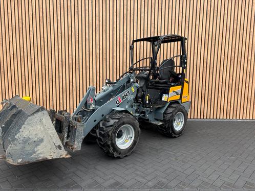 Giant G2200HD x-tra kniklader (2022), Zakelijke goederen, Machines en Bouw | Kranen en Graafmachines, Wiellader of Shovel, Ophalen