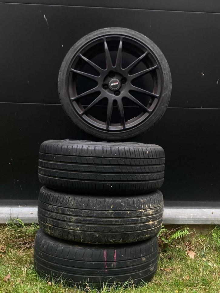 4 18-inch ALUTEC zwarte aluminium velgen, Auto-onderdelen, Banden en Velgen, Velg(en), Zomerbanden, 17 inch, Gebruikt, Ophalen