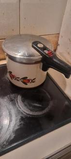 2 cocotte minute, Enlèvement ou Envoi, Comme neuf