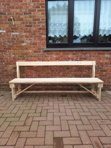 nieuwe tuinbank voor terras of veranda .  beschikbaar voor biedingen