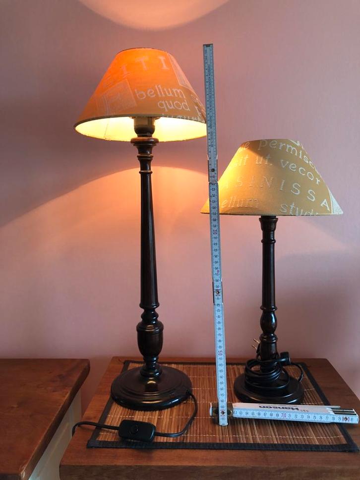 Koppel hoge sfeerlampen uit speciaalzaak, Huis en Inrichting, Lampen | Tafellampen, Zo goed als nieuw, Hout, Ophalen of Verzenden