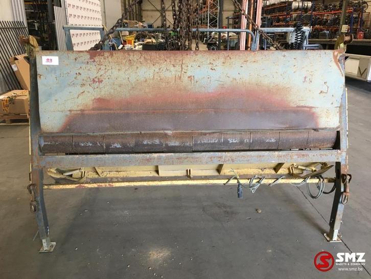 Occ épandeur de gravier, Articles professionnels, Machines & Construction | Pièces