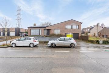Huis te koop in Bazel, 3020202 slpks, 215 m², Vrijstaande woning, 522 kWh/m²/jaar