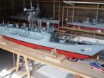 Fregat FFG.USS Elrod-1/96, Hobby en Vrije tijd, Modelbouw | Boten en Schepen, Nieuw, Overige merken, 1:50 tot 1:200, Ophalen