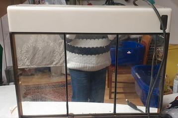 TE KOOP VINTAGE SPIEGELKASTJE beschikbaar voor biedingen