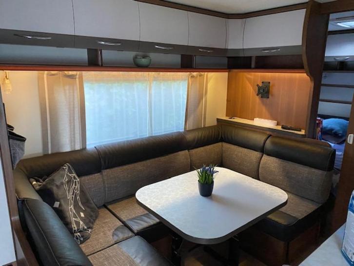 Caravan Lmc Vivo 522k 7 pers., Caravans en Kamperen, Caravans, Particulier, meer dan 6, Rondzit, LMC en Münsterland, Omvormbare zithoek