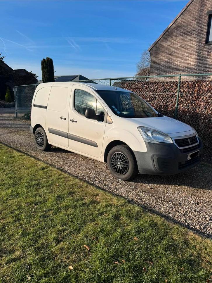 Verkoop Peugeot Partner 1.6 HDI, Auto's, Bestelwagens en Lichte vracht, Particulier, Bluetooth, Peugeot, Diesel, Euro 6, 4 deurs
