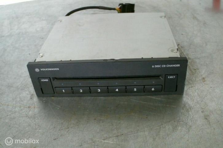 CD wisselaar ​​1K0035110A​ ​​Volkswagen Golf V ('03-'08), Auto-onderdelen, Elektronica en Kabels, Volkswagen, Gebruikt, Ophalen of Verzenden