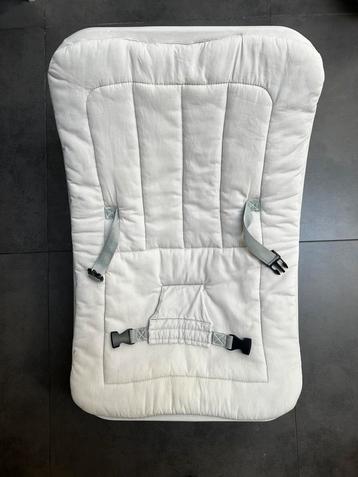 Wipstoel baby – comfortabel,   stevig en houten frame beschikbaar voor biedingen
