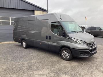 iveco daily l4h2 30hdi 180pk automaat 2023 10km full/option, Auto's, Bestelwagens en Lichte vracht, Automaat, Navigatiesysteem