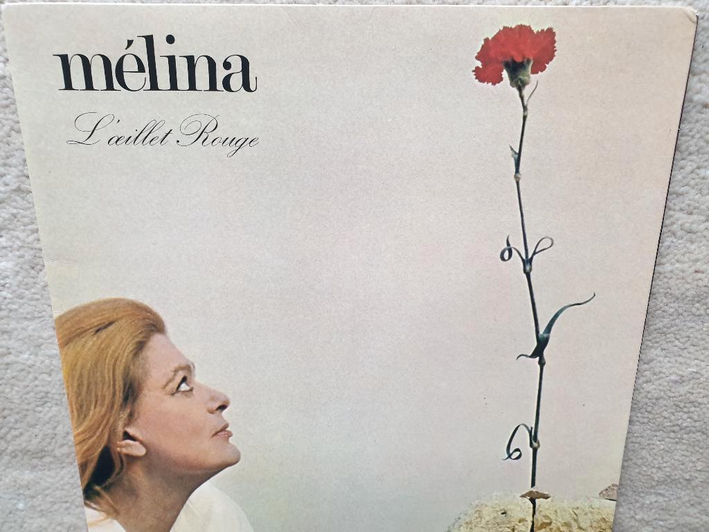 Mélina Merkouri : L'œillet Rouge - LP, Enlèvement ou Envoi, Comme neuf