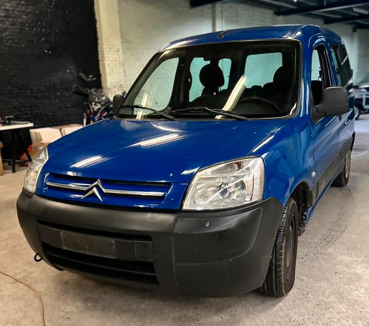 Emplacement de la Citroen Berlingo 1.6 hdi/5, Autos, Citroën, Entreprise, Achat, Berlingo, ABS, Ordinateur de bord, Rétroviseurs électriques