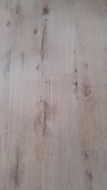 5m2 keramisch parket houtlook beschikbaar voor biedingen