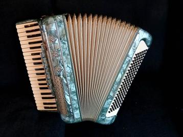  PIANOKLAVIER MARINUCCI  beschikbaar voor biedingen