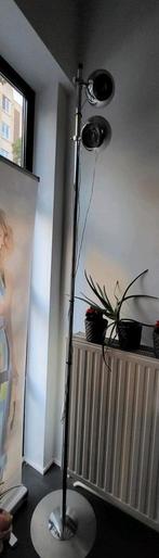 Spotlights op lange stalen chrome pallen., Huis en Inrichting, Ophalen, Zo goed als nieuw