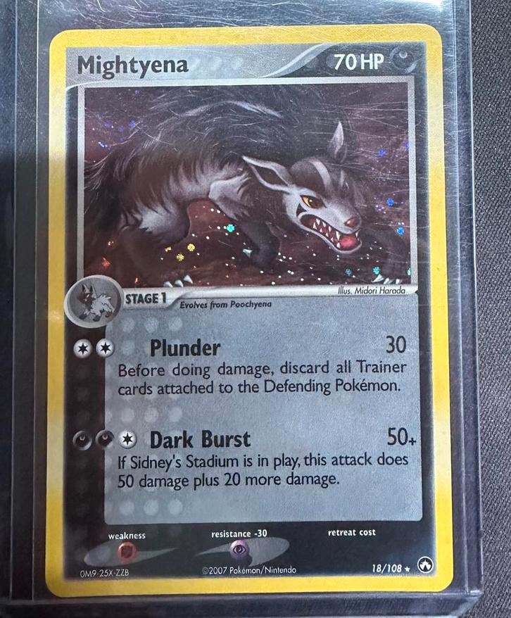 Mightyena #18, Hobby en Vrije tijd, Verzamelkaartspellen | Pokémon, Zo goed als nieuw, Booster, Ophalen