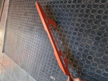 Kettingbeschermer ktm duke 125 beschikbaar voor biedingen