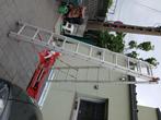 Aluminium uitschuifbare ladder, Doe-het-zelf en Bouw, Ladders en Trappen, Ophalen, Zo goed als nieuw, Ladder, 4 meter of meer