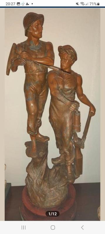 Oude koperen sculptuur mijnwerker beschikbaar voor biedingen