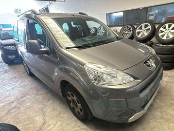 Peugeot Partner 1.6i benzine 5-zitplaatsen bj 2011 141000km  beschikbaar voor biedingen