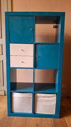 Turquoise kallax kast met witte lades, Ophalen, Zo goed als nieuw