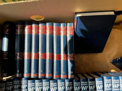 Kleine Winkler Prins MEDISCH ENCYCLOPEDIE., Boeken, Encyclopedieën, Zo goed als nieuw, Complete serie, Medisch, Ophalen