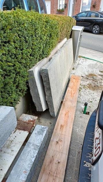 Stenen plint voorgevel  beschikbaar voor biedingen