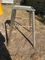 Inox Ijzeren tafal, Huis en Inrichting, Barkrukken, Ophalen, Zo goed als nieuw