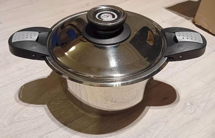 Casserole multifonction haut de gamme avec insert vapeur, Huis en Inrichting, Keuken | Potten en Pannen, Nieuw, Inox, Ophalen