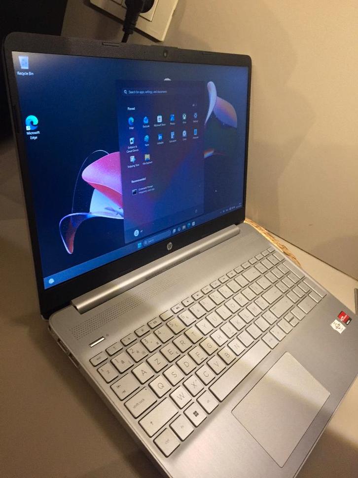 Laptop HP, model 15s-eq1043nb-Zilver, Computers en Software, Windows Laptops, Zo goed als nieuw, 15 inch, SSD, 2 tot 3 Ghz, 8 GB