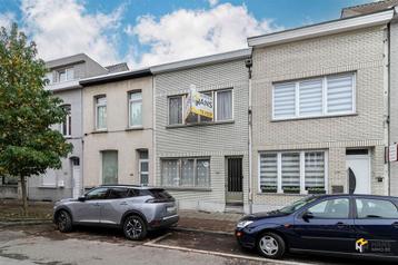 Huis te koop in Deurne, 2 slpks disponible aux enchères